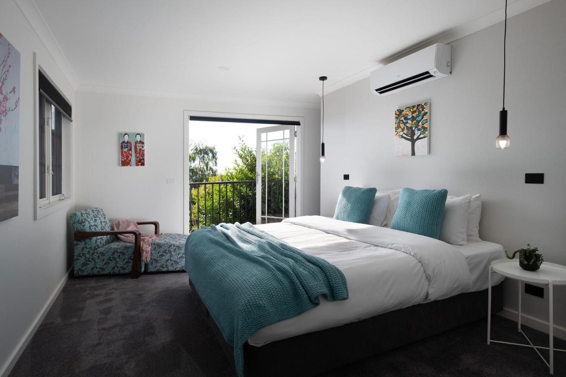 Queensberry Hill View- luxury group retreat