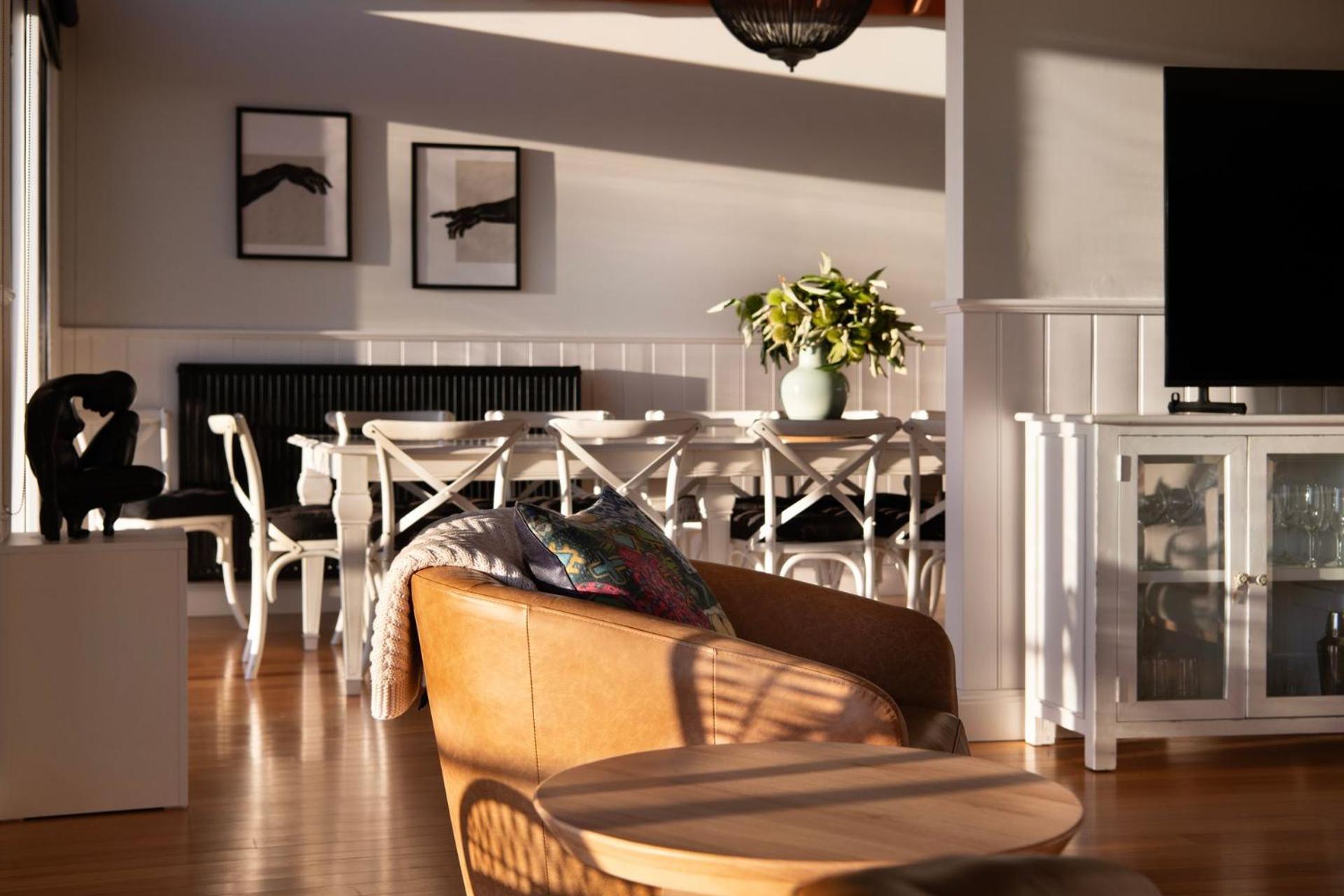 Queensberry Hill View- luxury group retreat