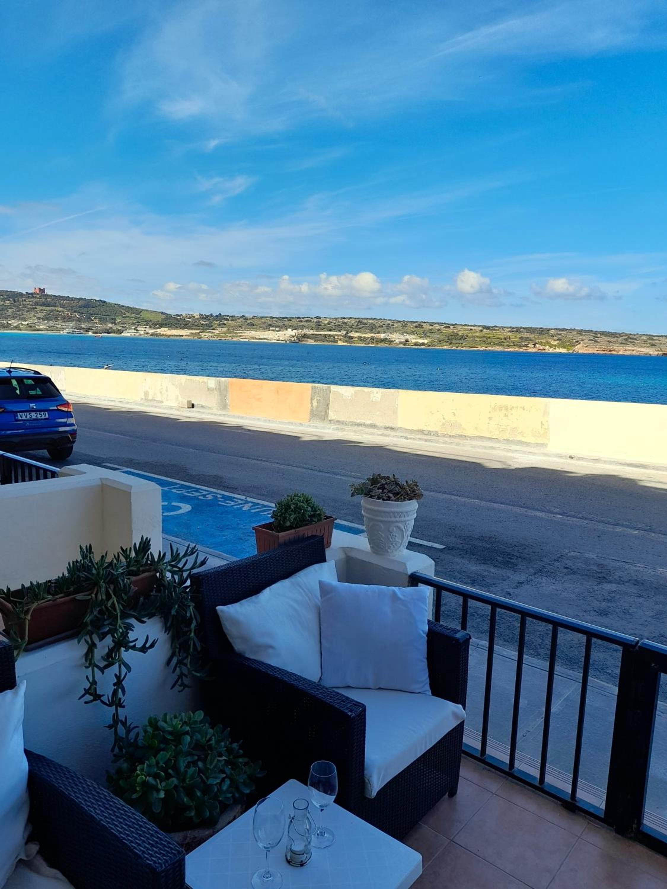 Seafront Maisonette Ocean Views & Terrace view 3