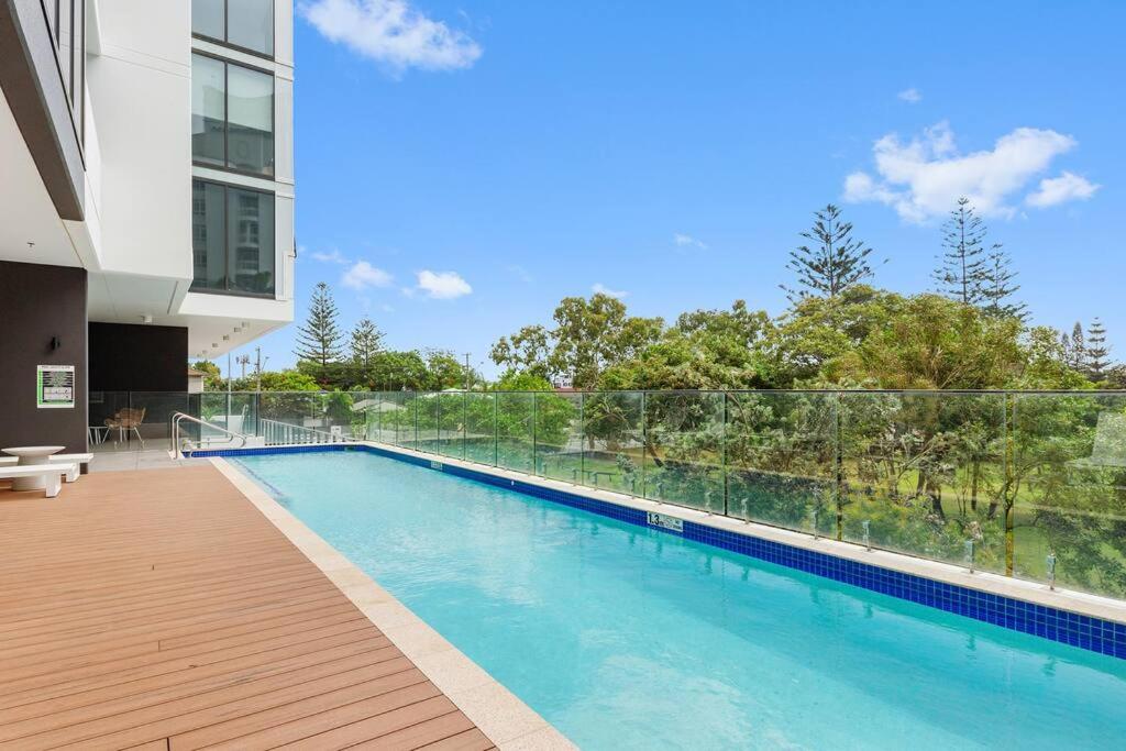 Breathtaking Penthouse Paradise Ocean views Pool