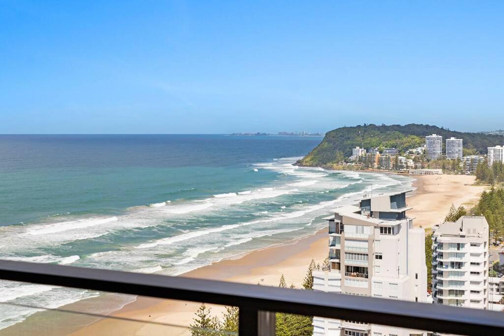 Breathtaking Penthouse Paradise Ocean views Pool