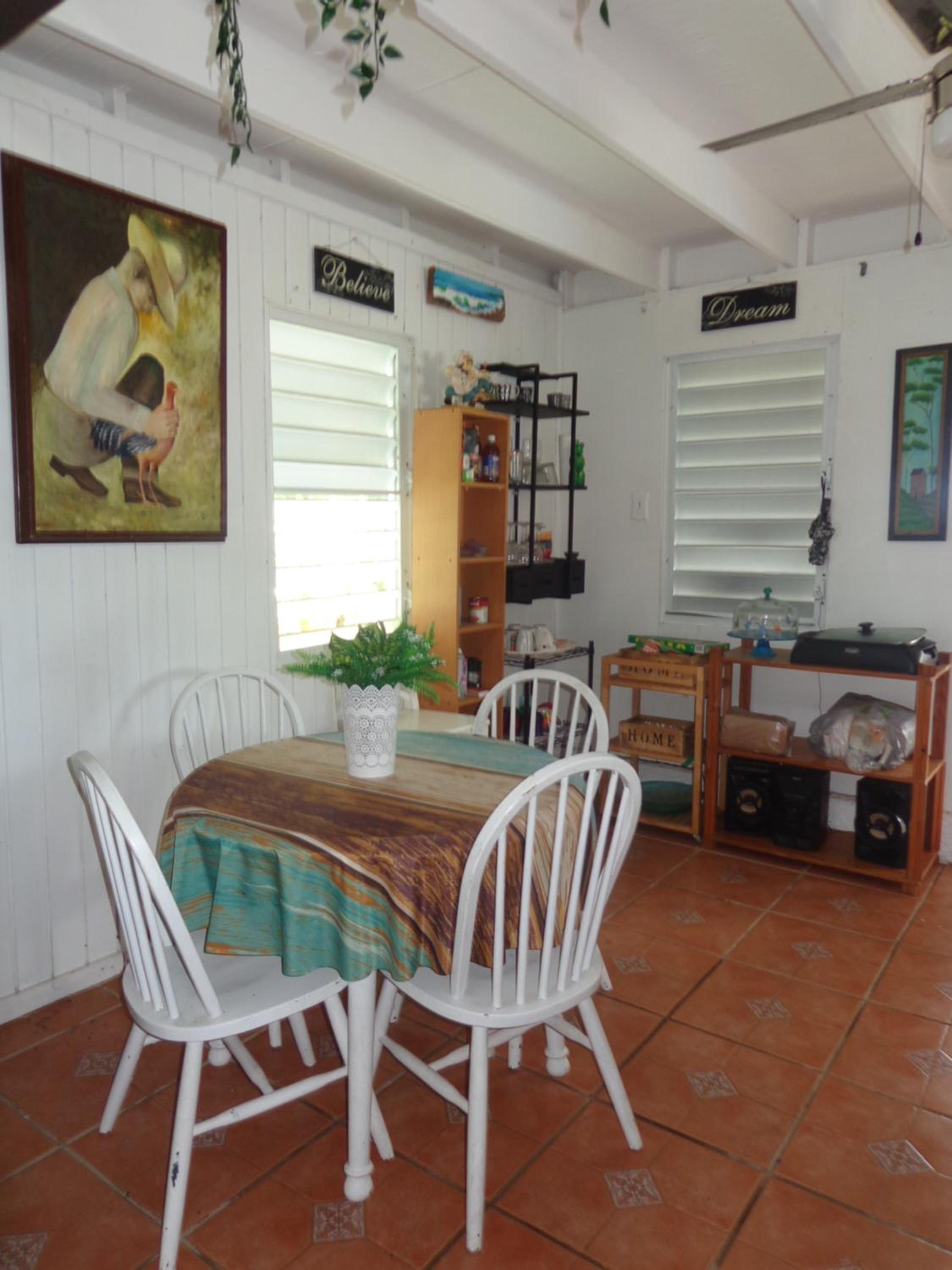 Bungalow Ocean View wifi view 3