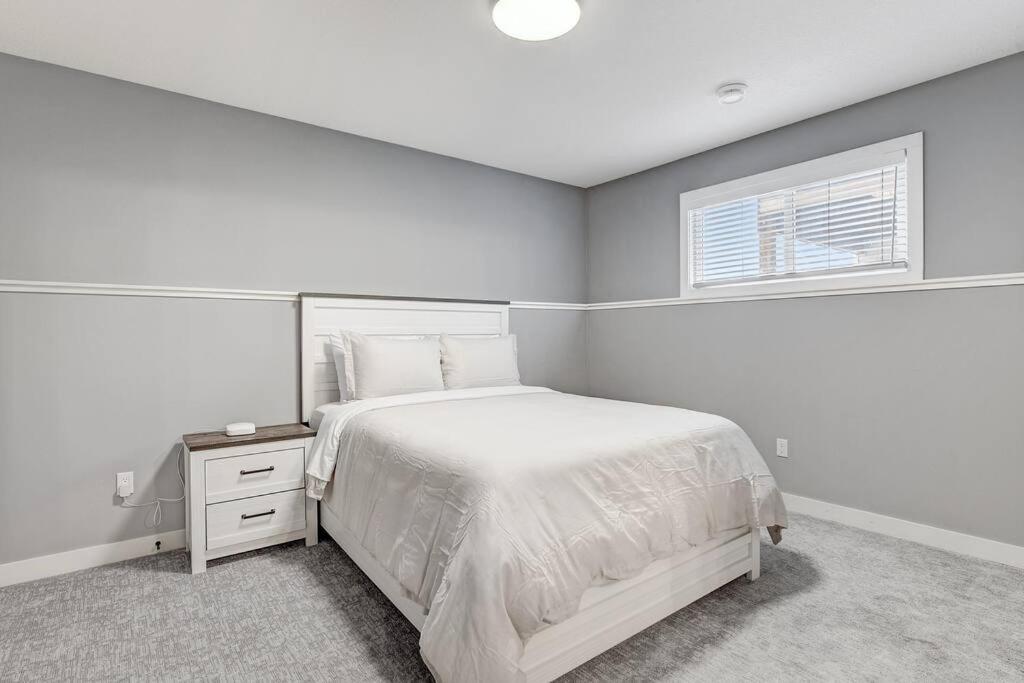 Brand New Modern Escape