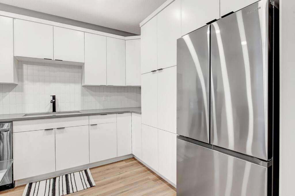 Brand New Modern Escape