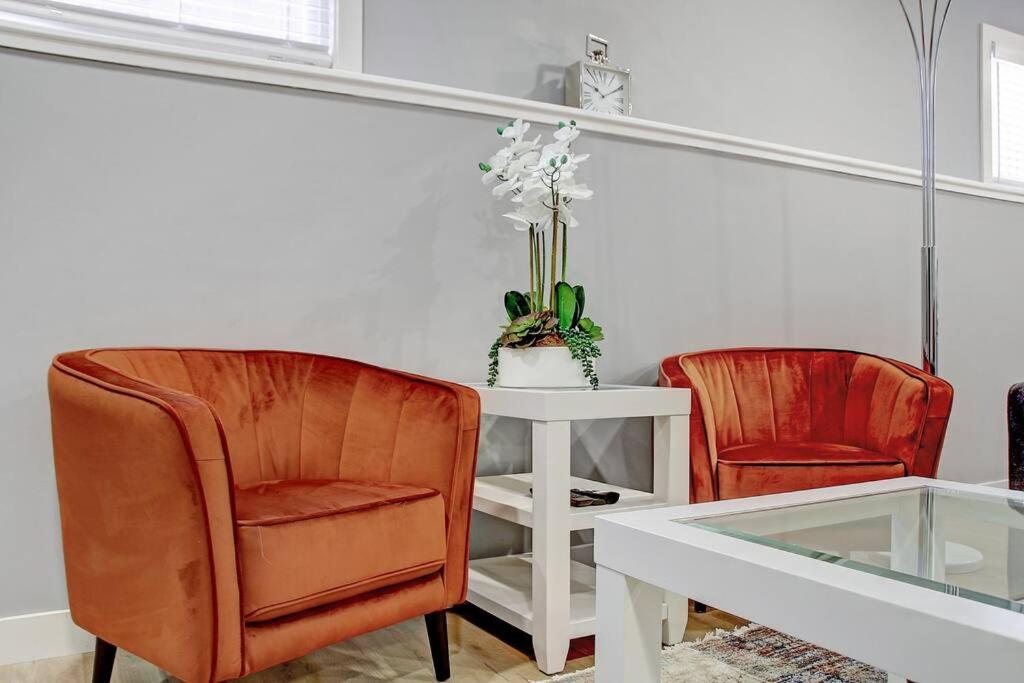 Brand New Modern Escape