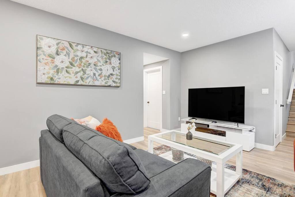 Brand New Modern Escape