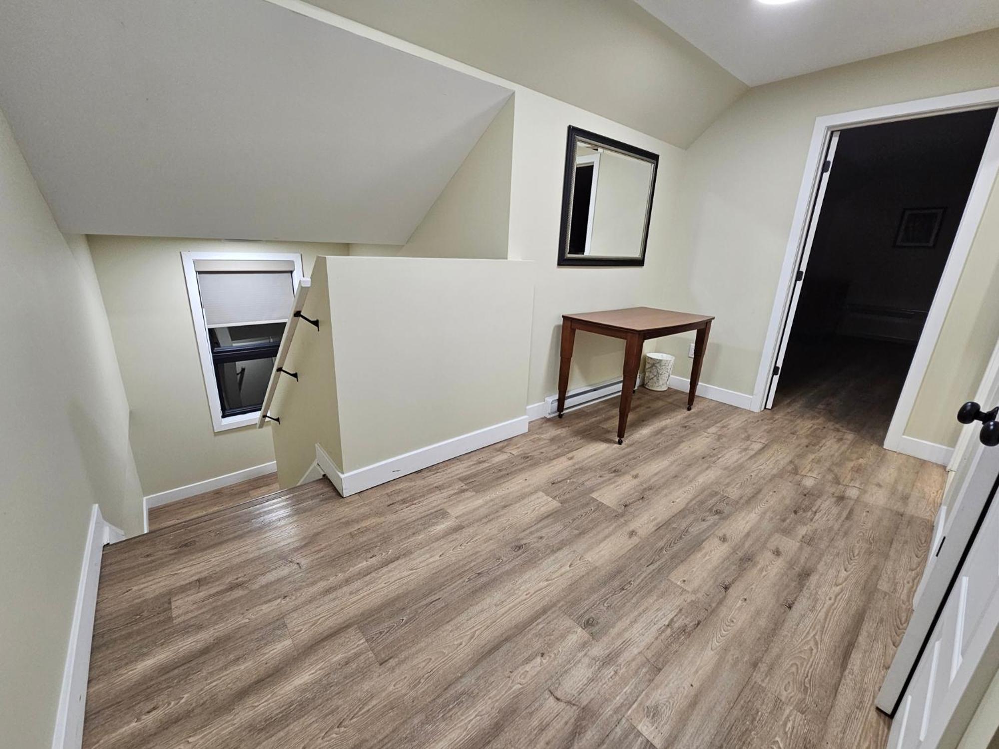 Spacious 2 Bedroom Loft Apt #7