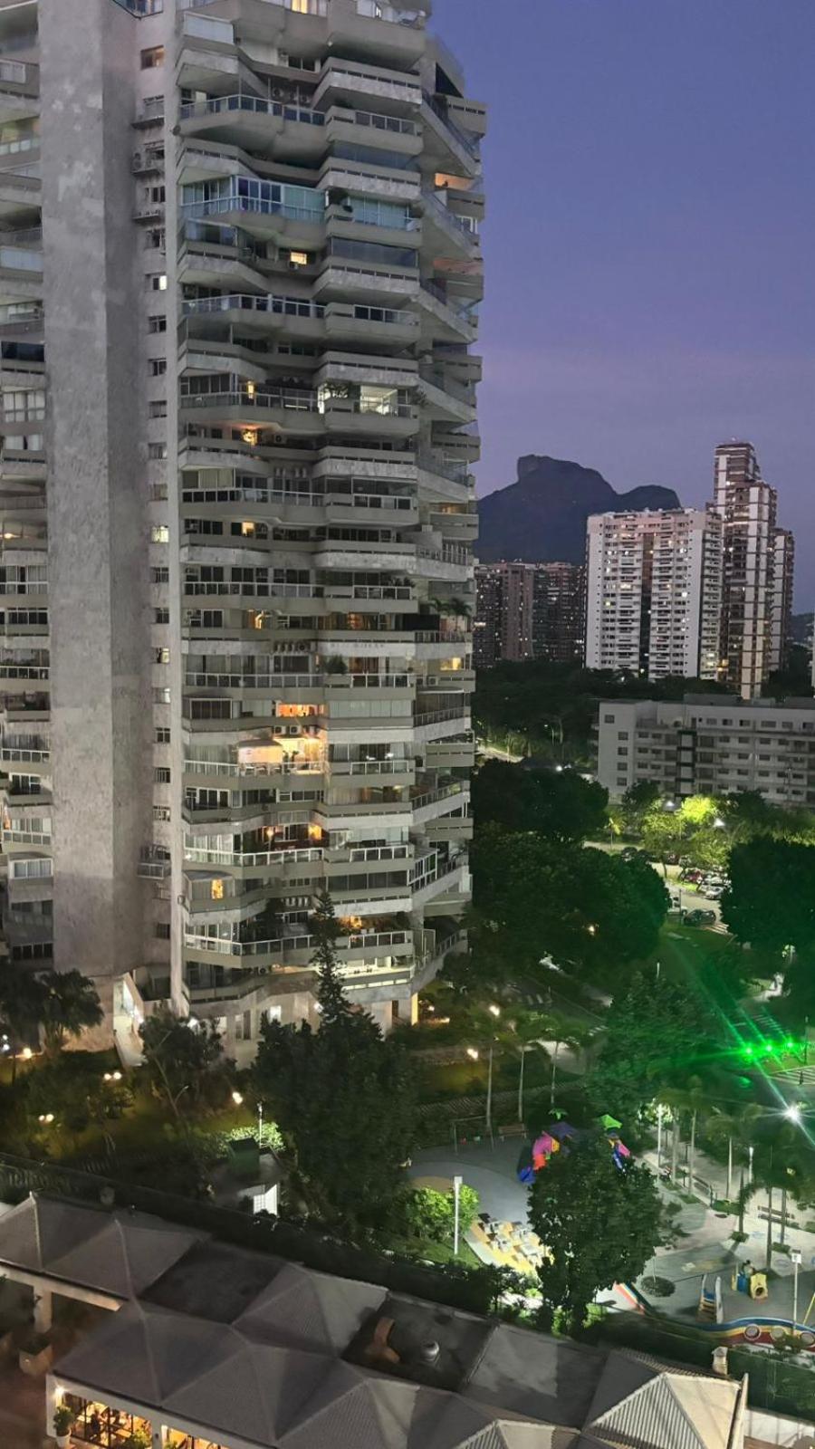 Belo Apartamento Praia Barra da Tijuca -Acolhedor e Confortável -