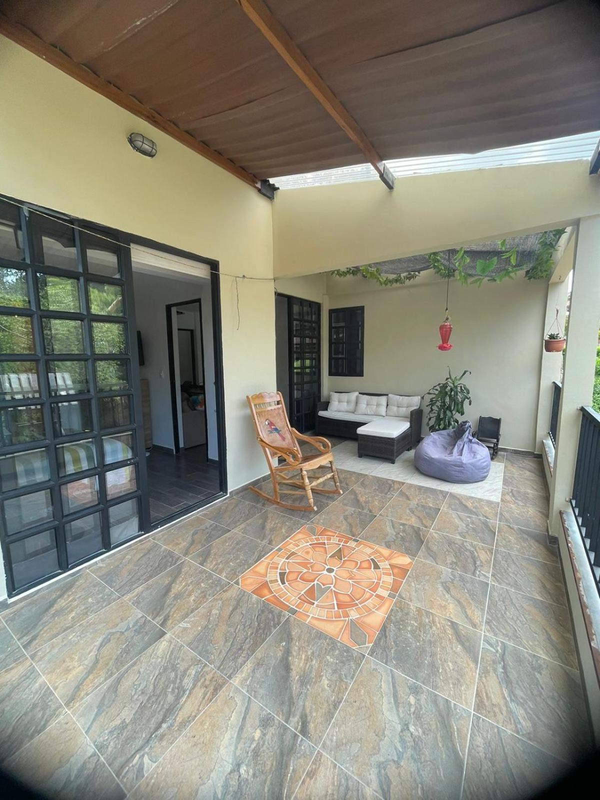 FINCA LAS LOMAS DE JAEN EN VITERBO CALDAS