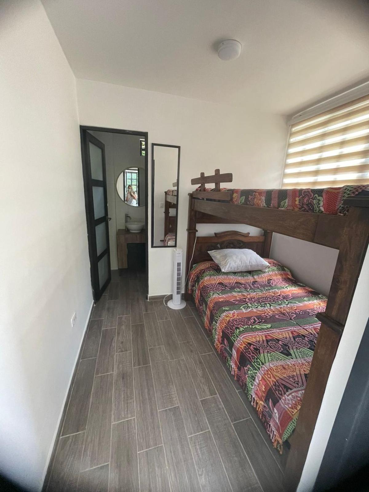 FINCA LAS LOMAS DE JAEN EN VITERBO CALDAS
