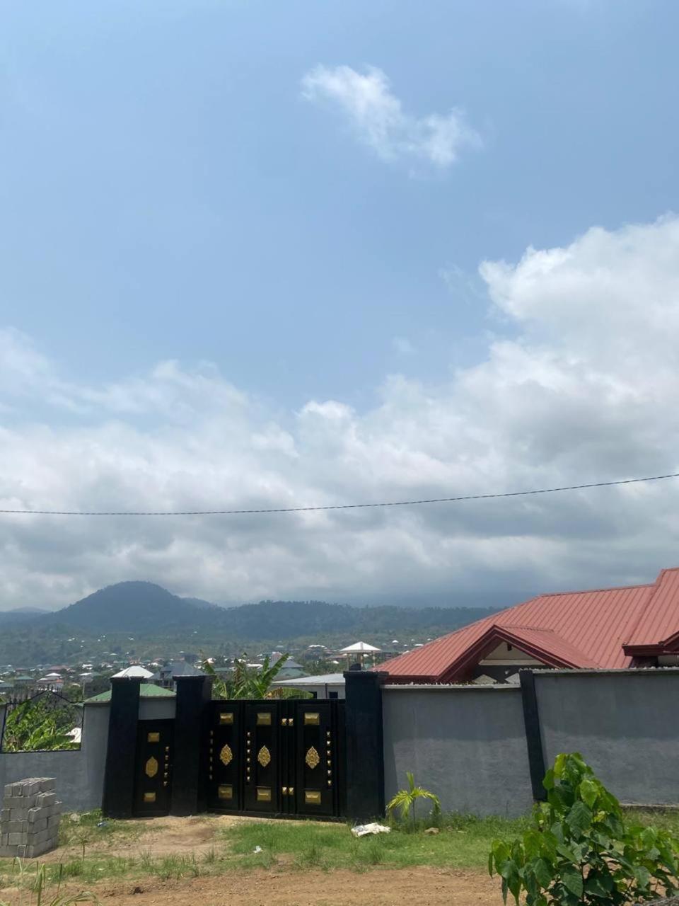 Eden Meadows Estate (Dr. John)
