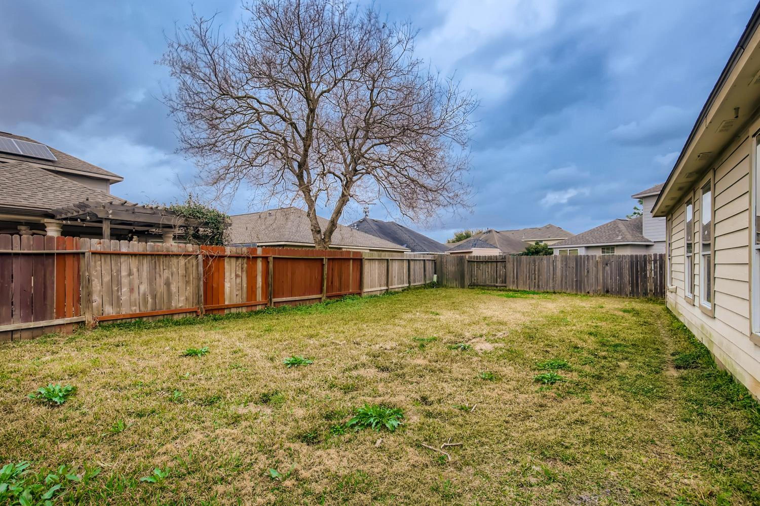 Stylish 4 Bed 3 Full Baths Home view 2