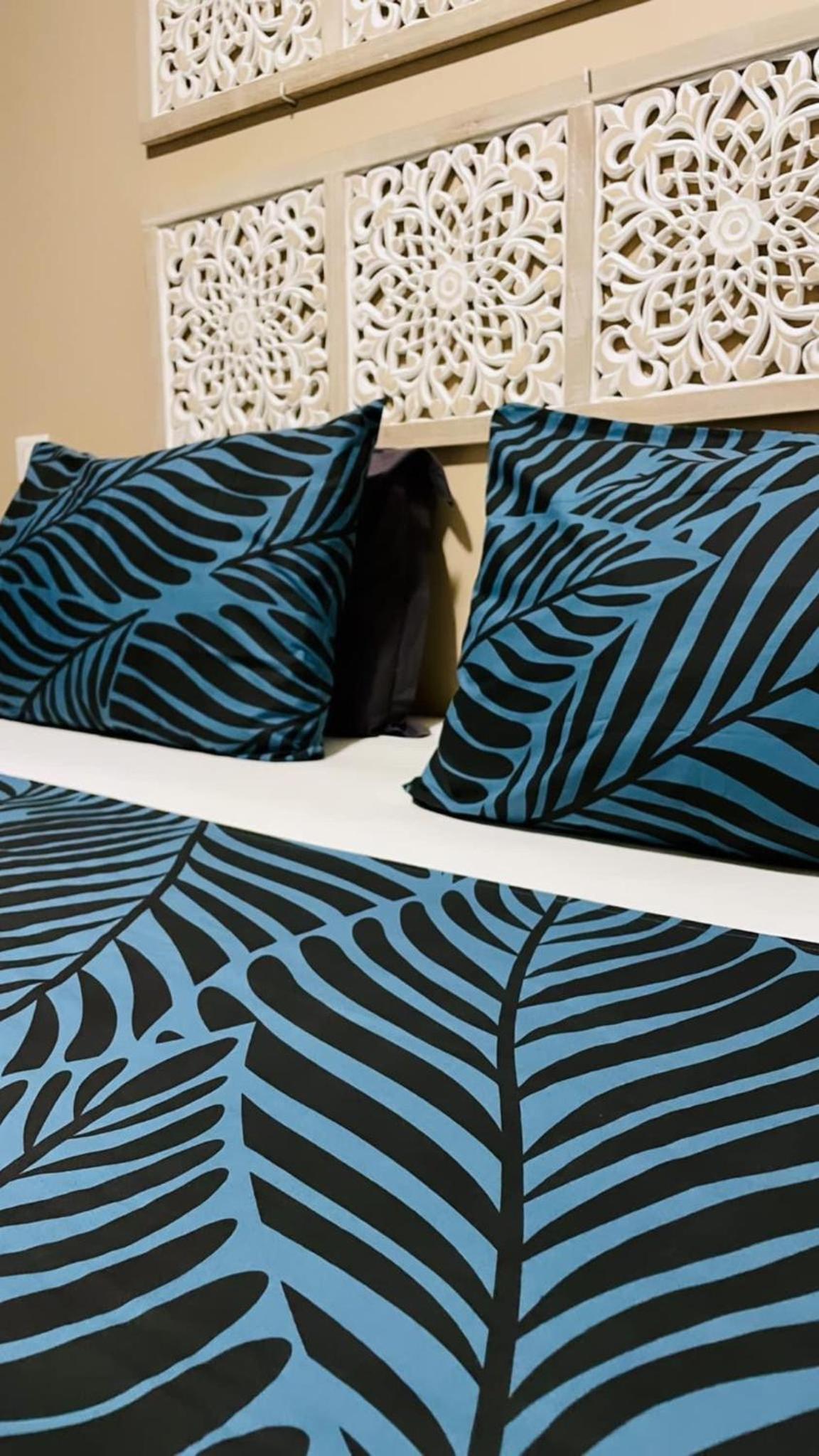 Mat airport apartment
