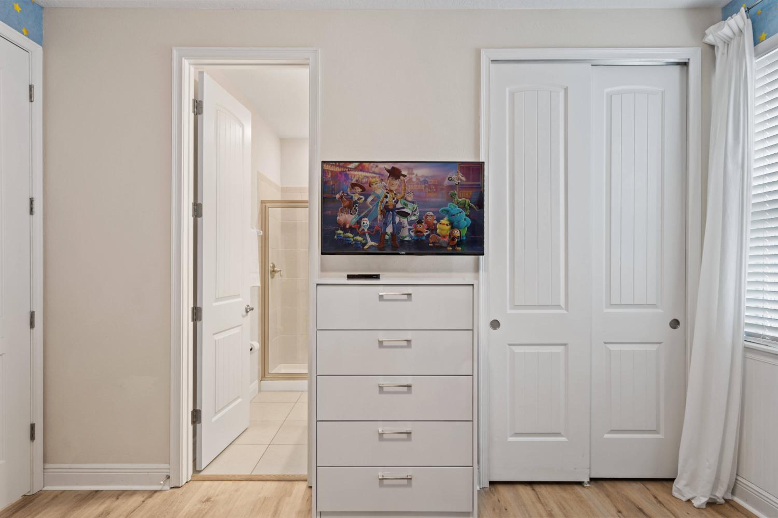 Unique Home Game Room Themed Bedrooms No carpet 2015