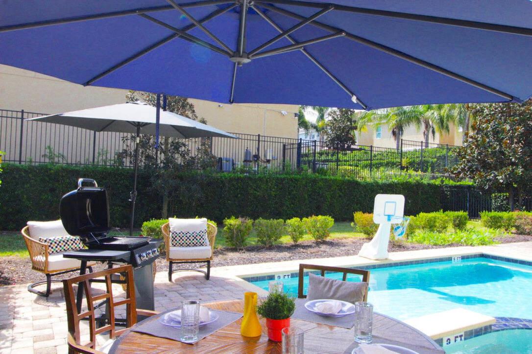 Magical Retreat 11 bd with pool at Encore 2314
