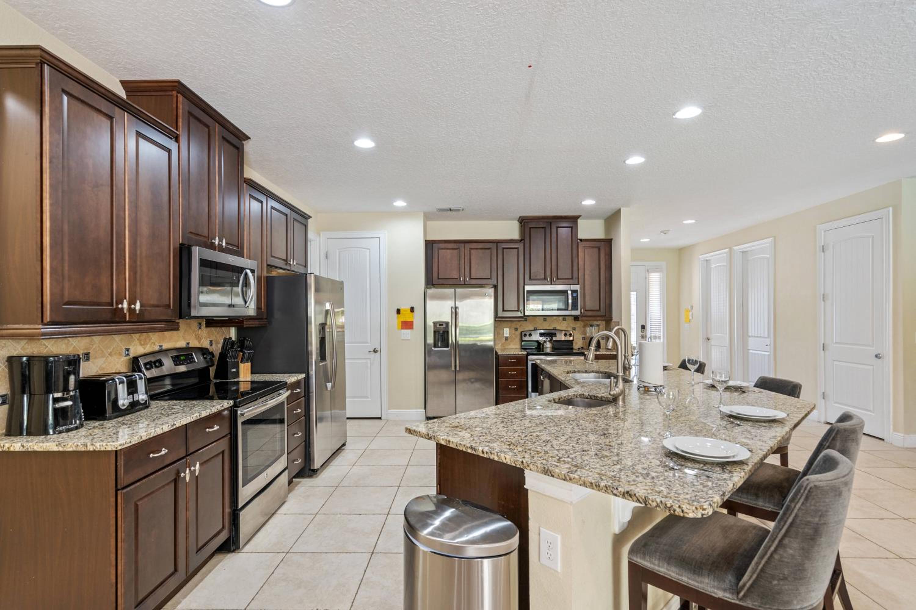 Magical Retreat 11 bd with pool at Encore 2314