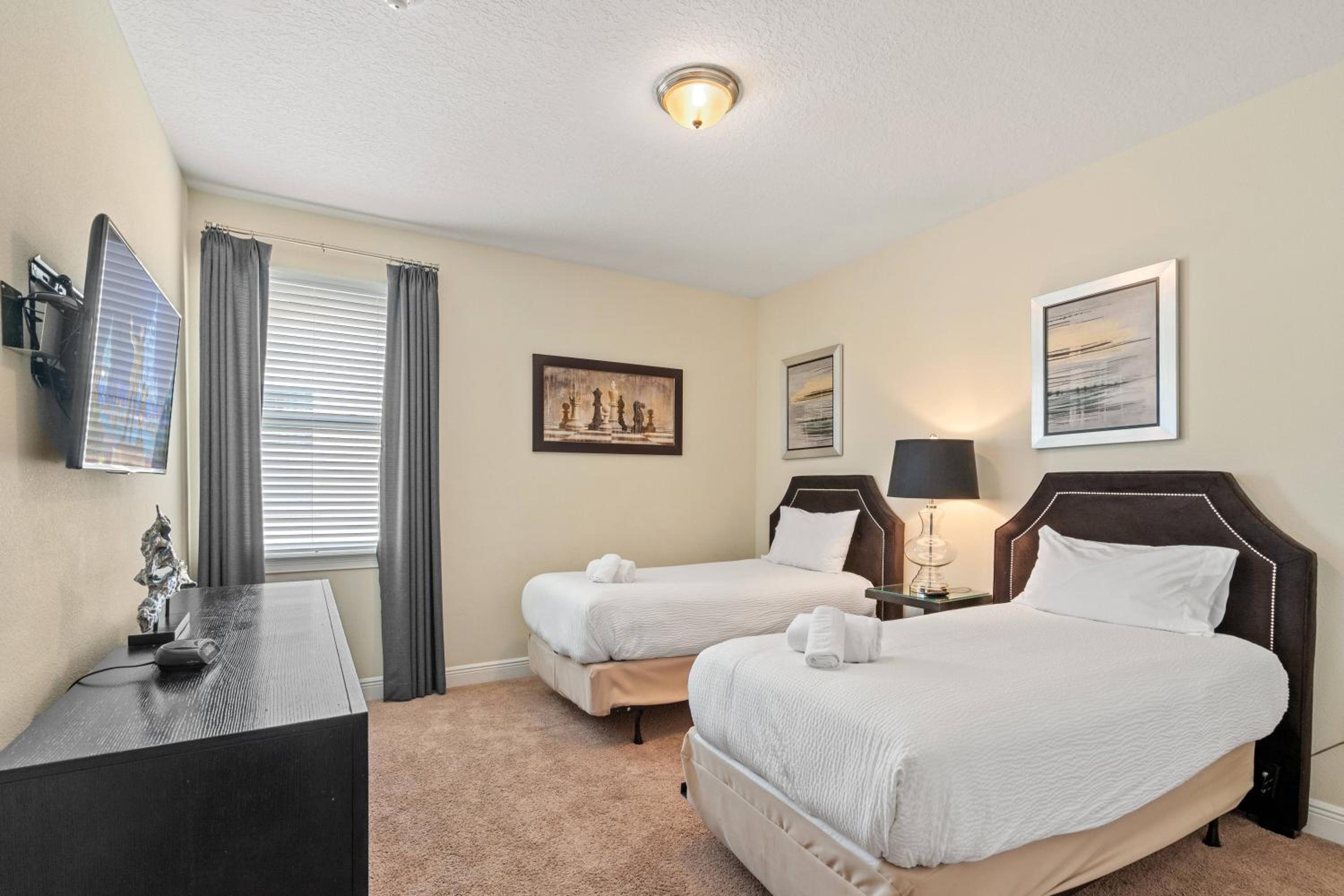 Magical Retreat 11 bd with pool at Encore 2314