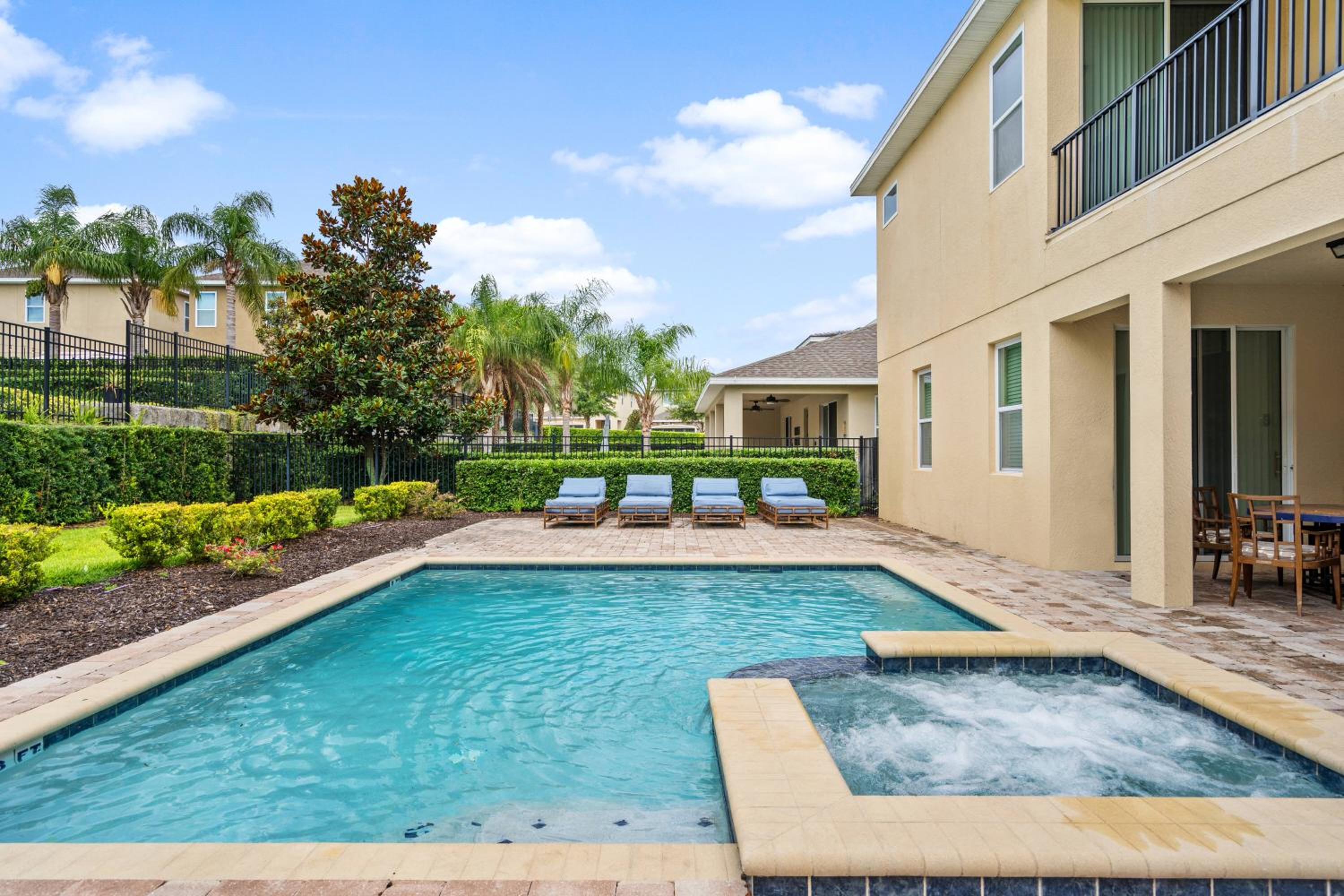 Magical Retreat 11 bd with pool at Encore 2314