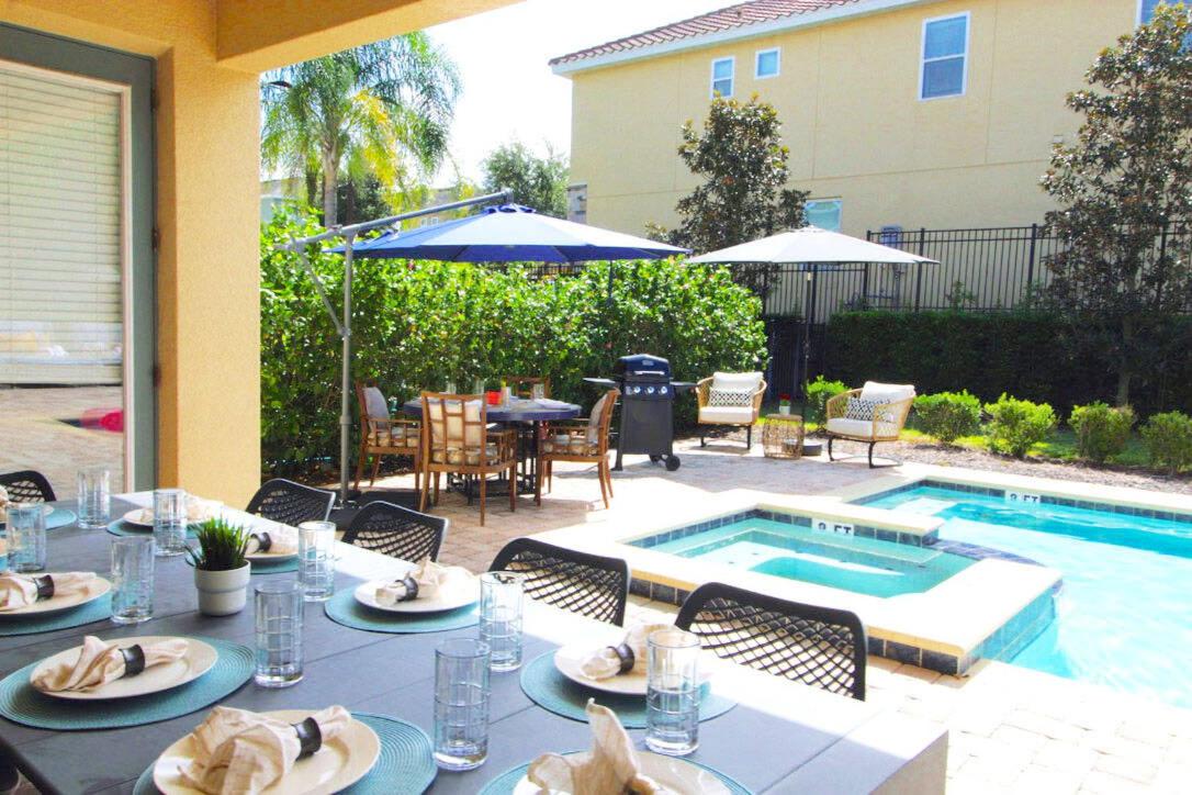 Magical Retreat 11 bd with pool at Encore 2314