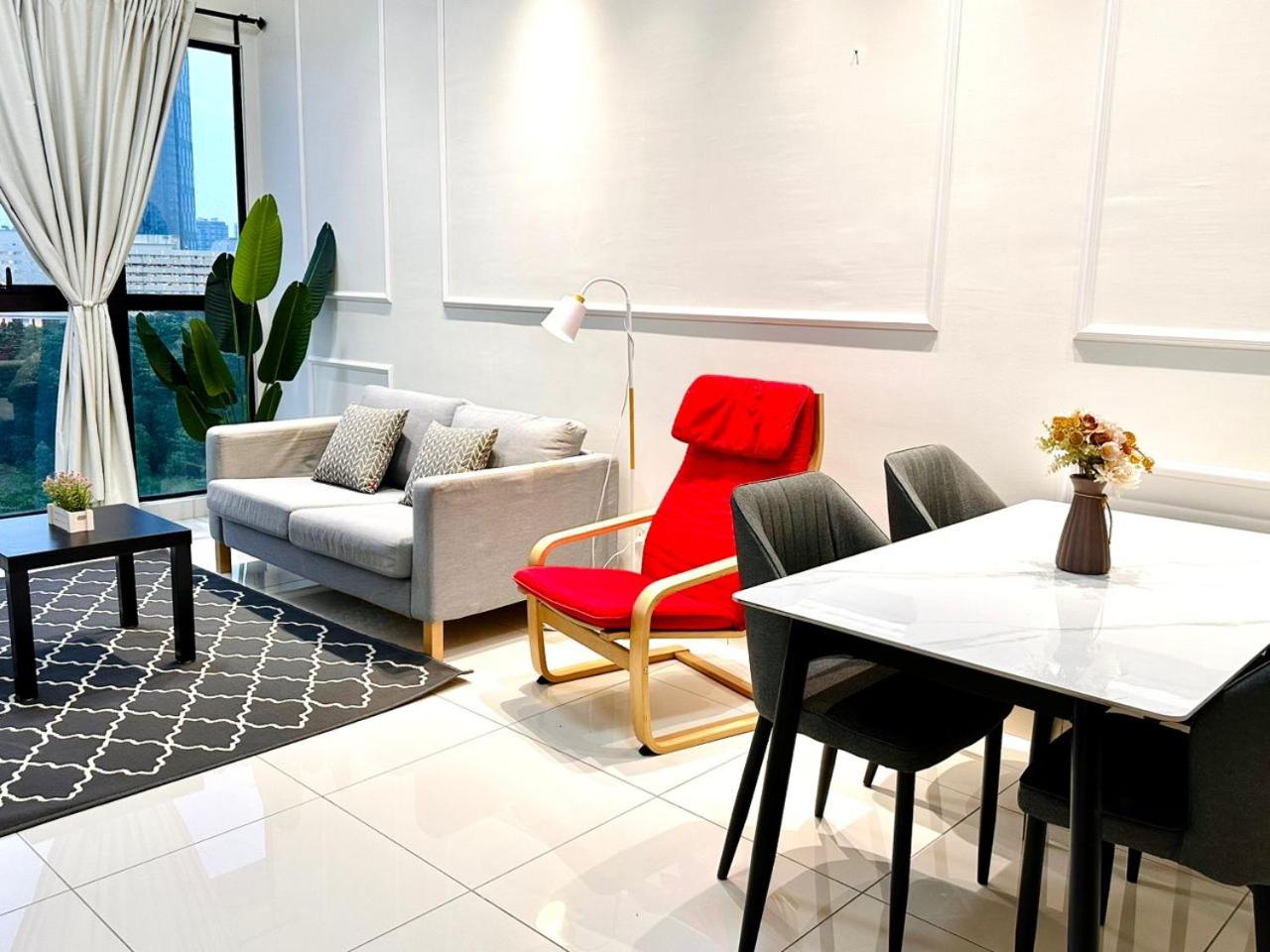 Mosaic Residence Mid Valley South Key BY R9 Homestay