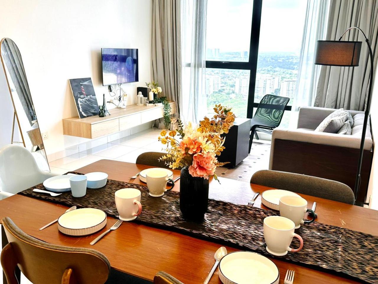 Mosaic Residence Mid Valley South Key BY R9 Homestay