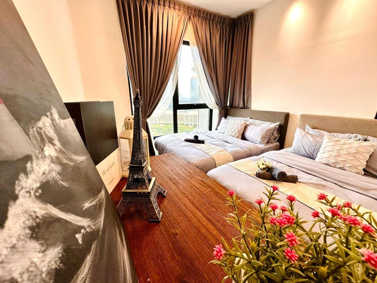 Mosaic Residence Mid Valley South Key BY R9 Homestay