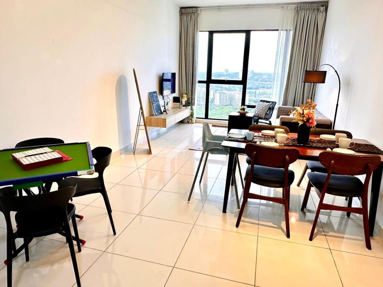 Mosaic Residence Mid Valley South Key BY R9 Homestay