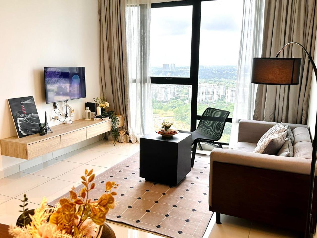 Mosaic Residence Mid Valley South Key BY R9 Homestay