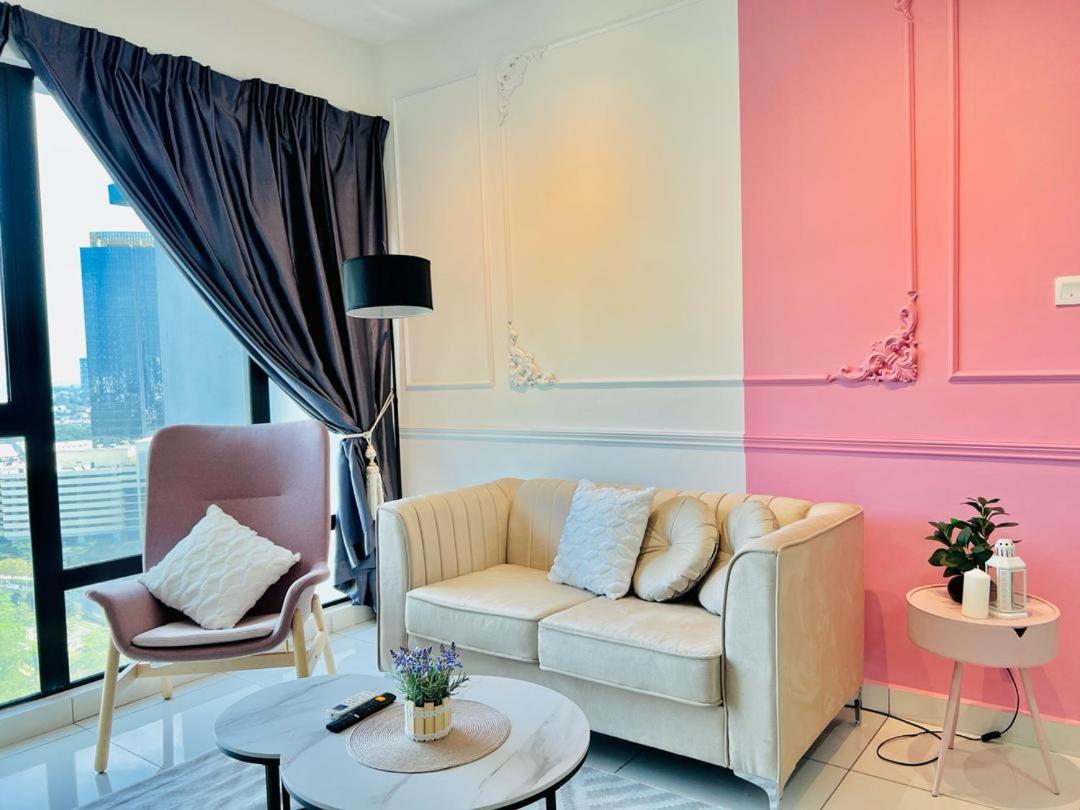 Mosaic Residence Mid Valley South Key BY R9 Homestay