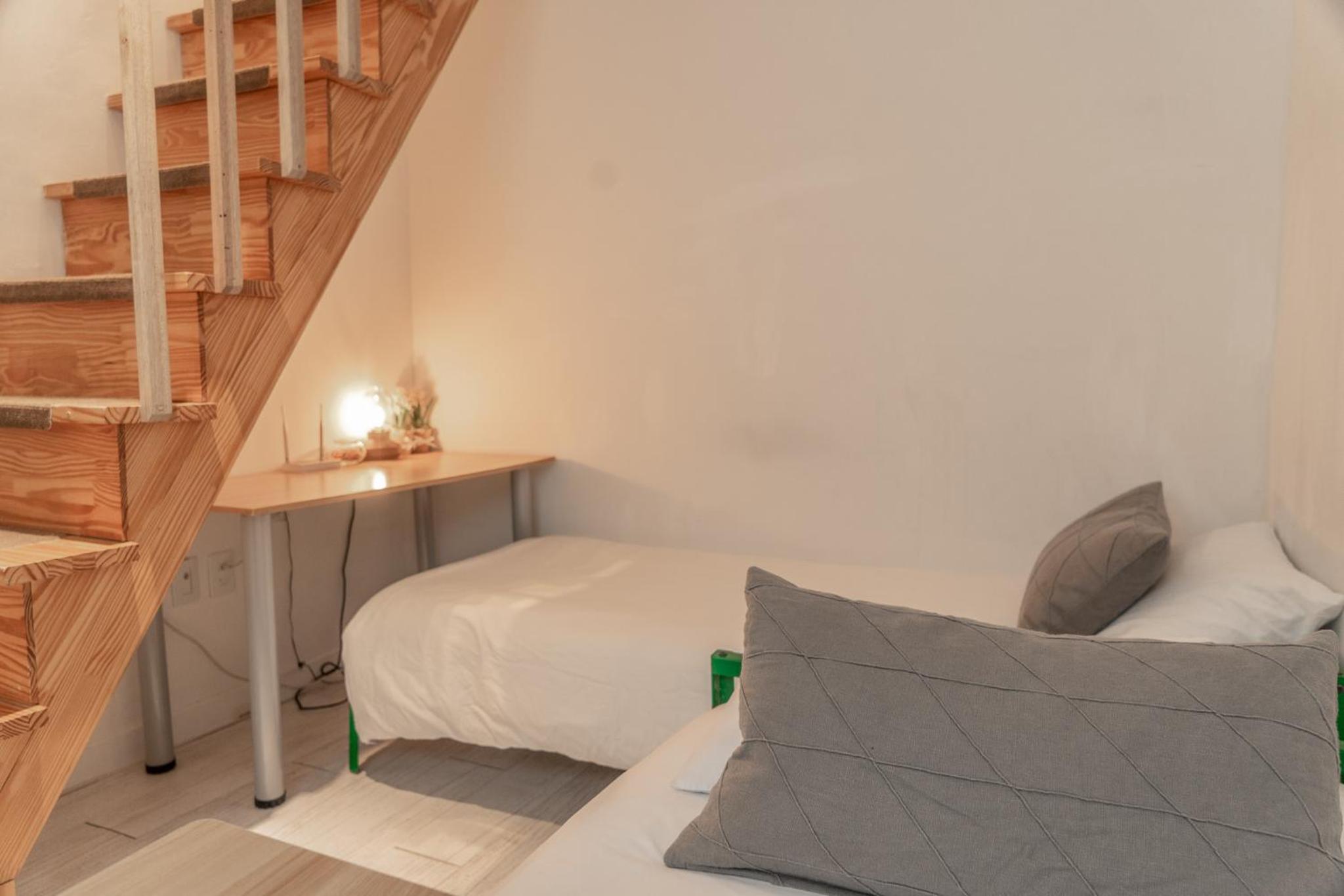 Myeongdong Artmonstay