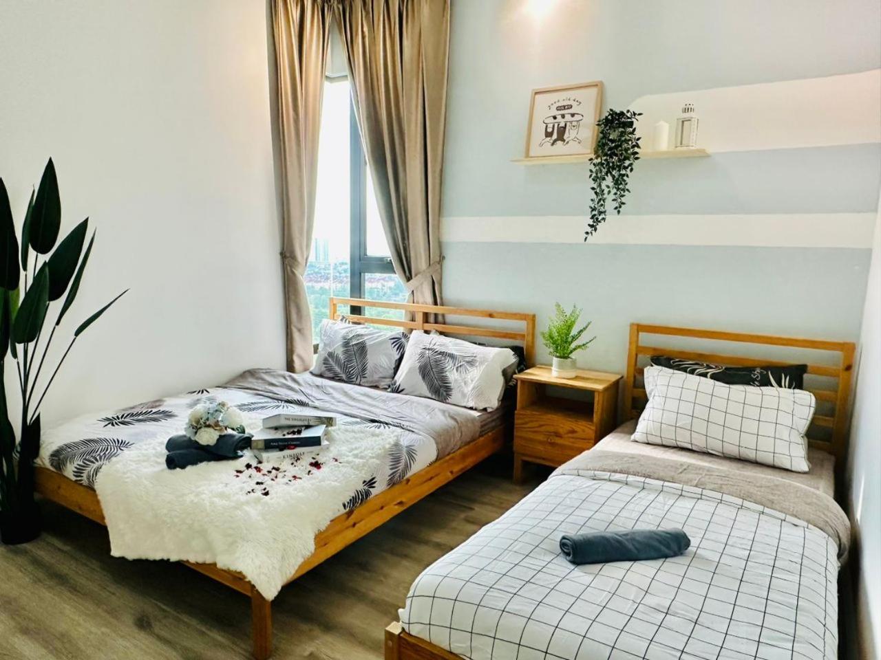 Mosaic Residence Mid Valley South Key BY R9 Homestay