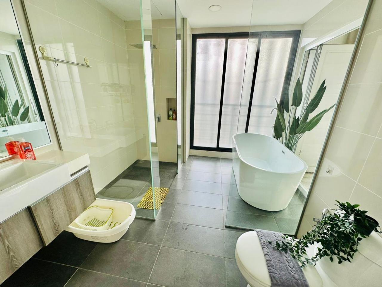 Mosaic Residence Mid Valley South Key BY R9 Homestay