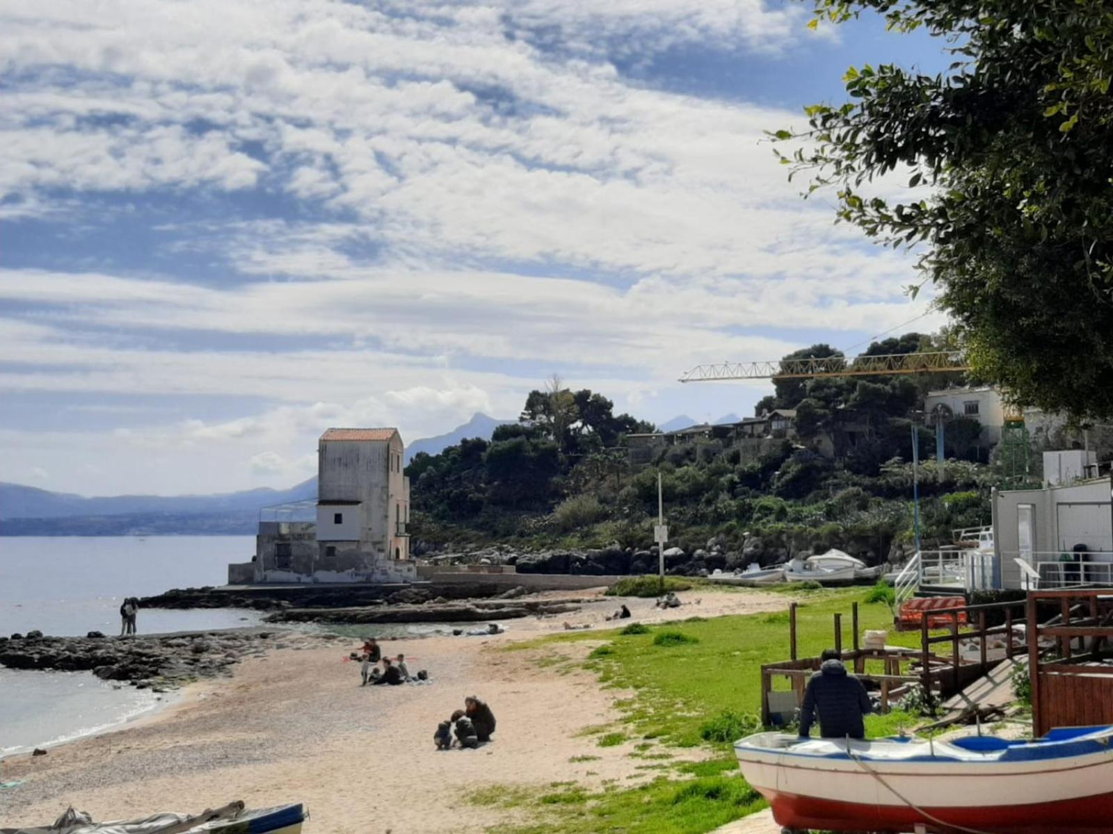 Casa Vacanze Zafarana view 2
