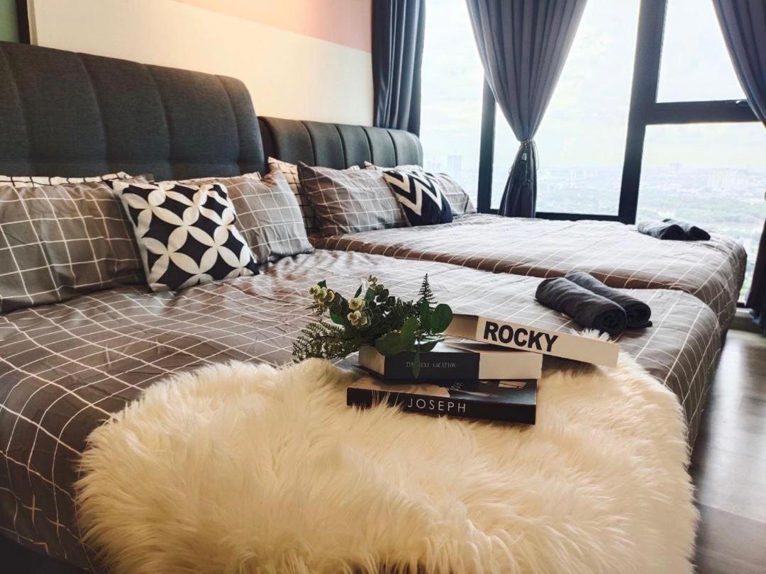 Mosaic Residence Mid Valley South Key BY R9 Homestay
