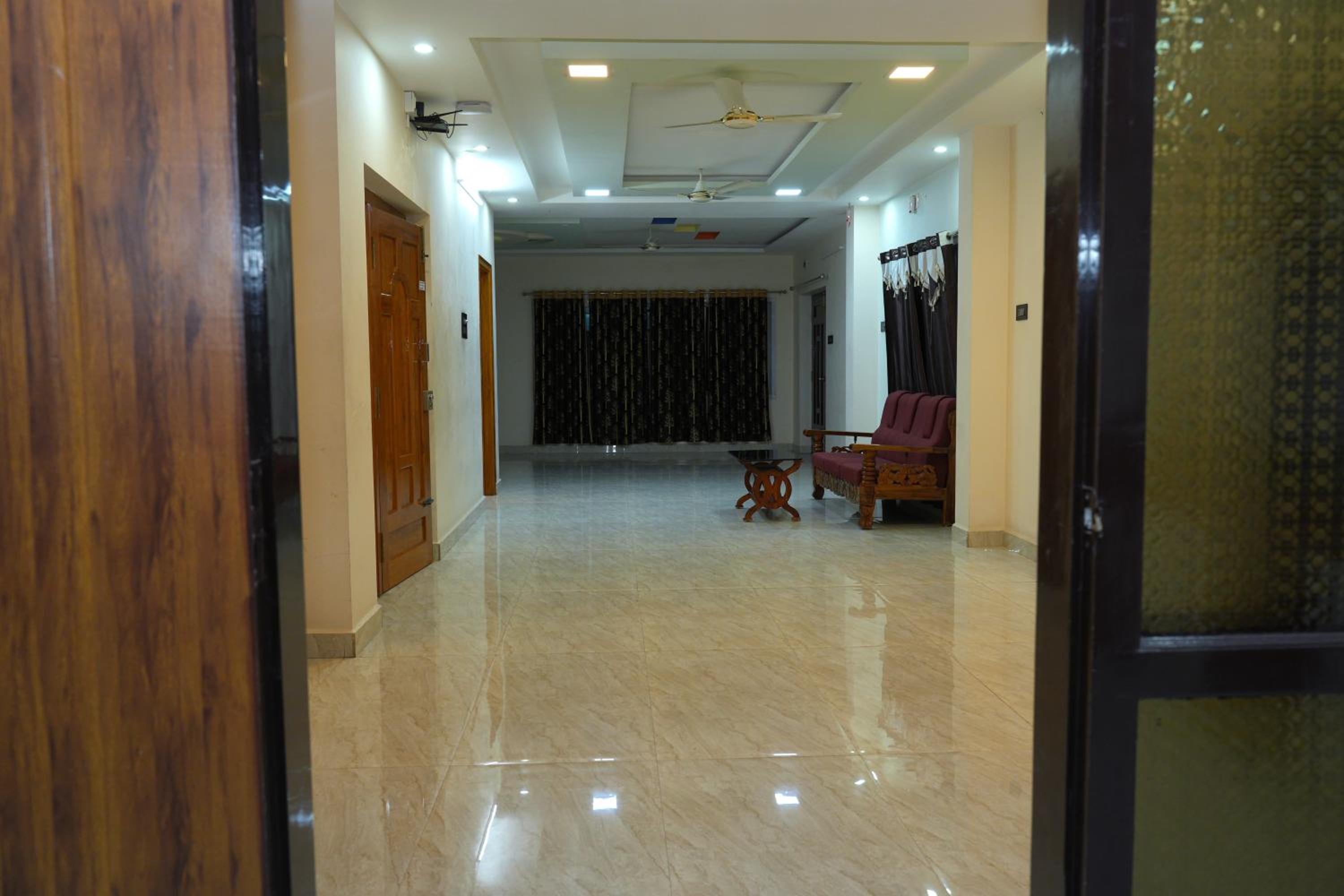 Alexa Home Stay Tirupati, 2BHK with Kitchen view 5