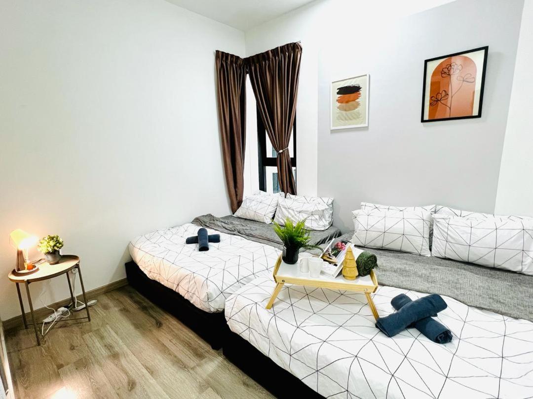 Mosaic Residence Mid Valley South Key BY R9 Homestay