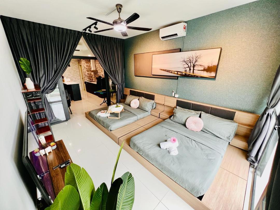 Mosaic Residence Mid Valley South Key BY R9 Homestay