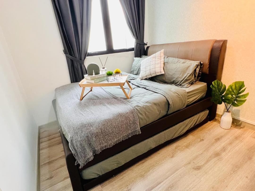 Mosaic Residence Mid Valley South Key BY R9 Homestay
