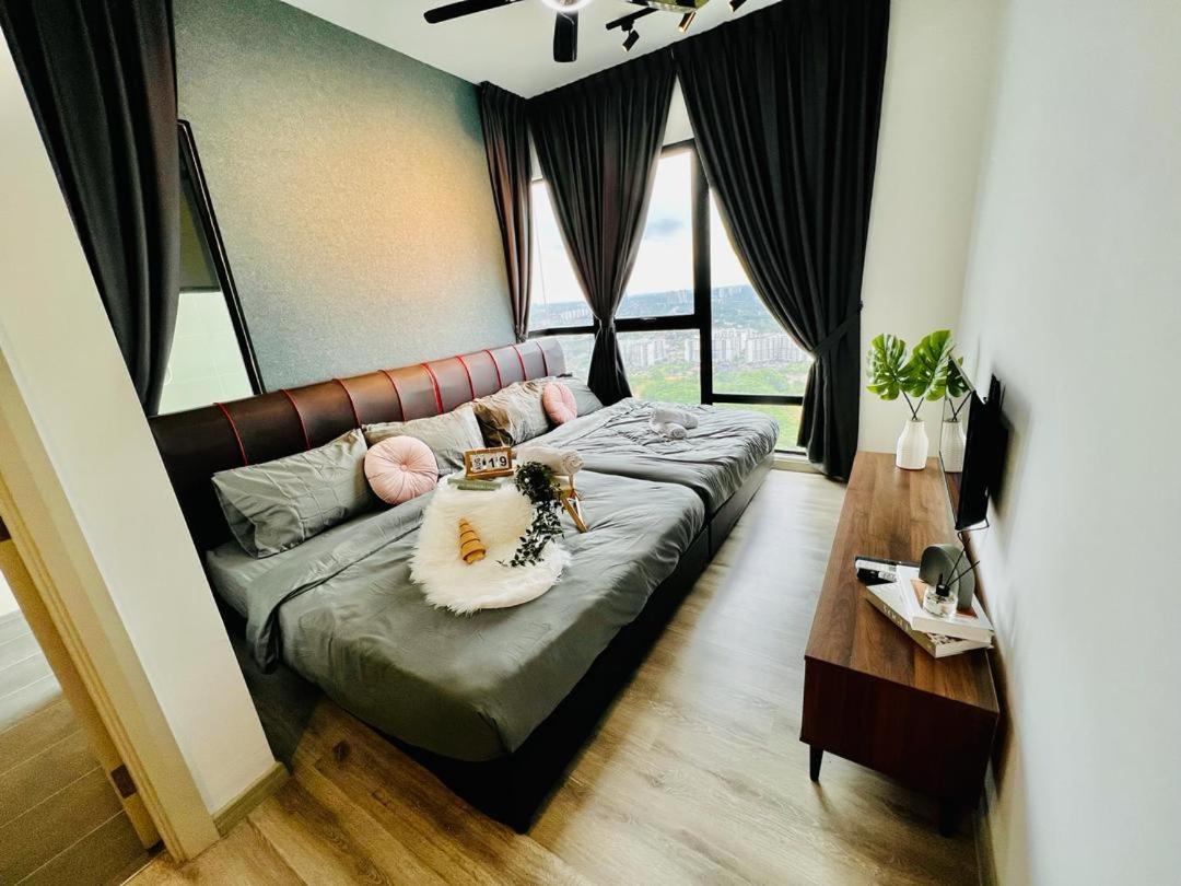 Mosaic Residence Mid Valley South Key BY R9 Homestay