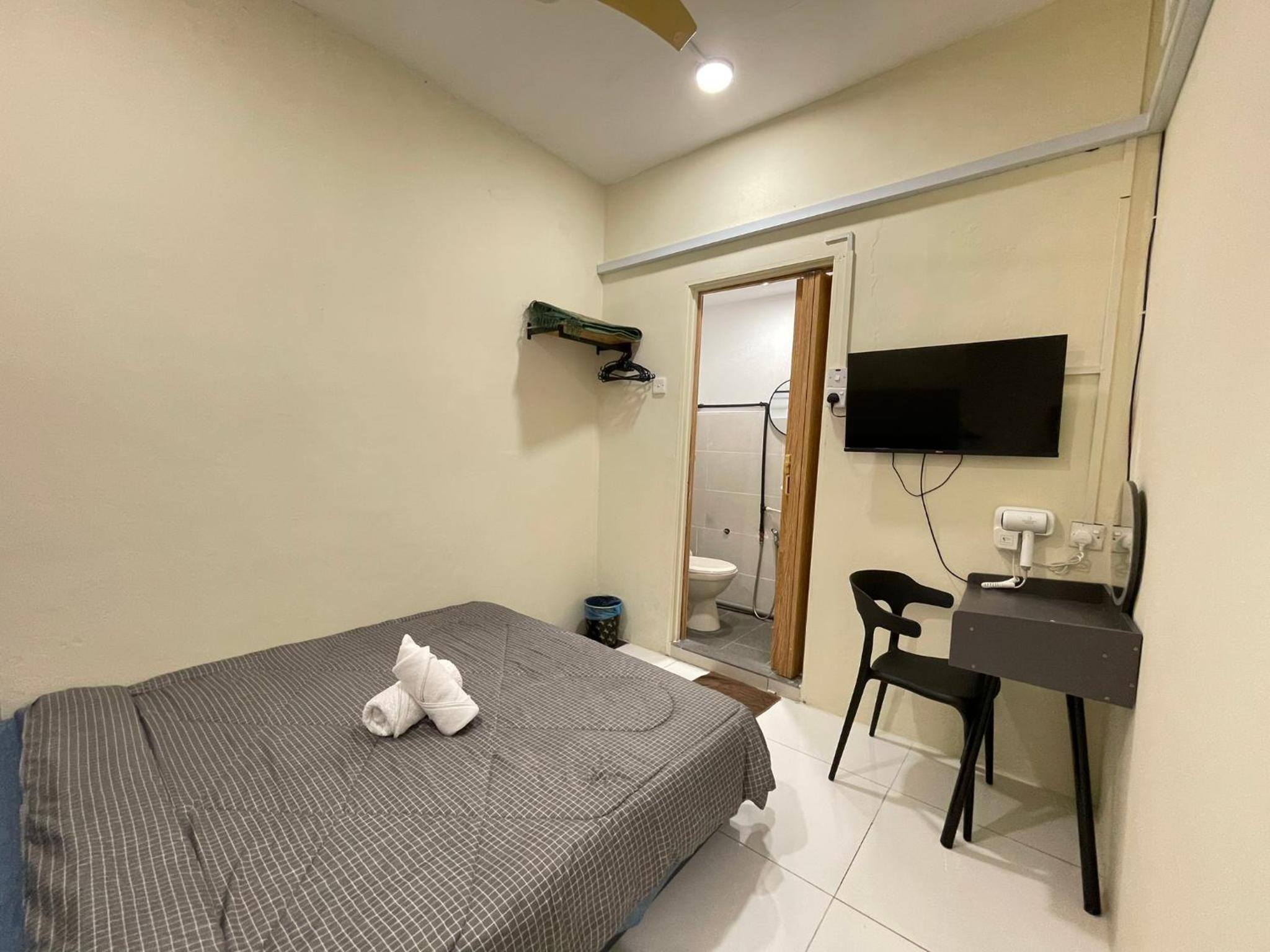 Muslim Homestay Teluk Intan ( Hotel Style Room ) by Mr Homestay photo 6
