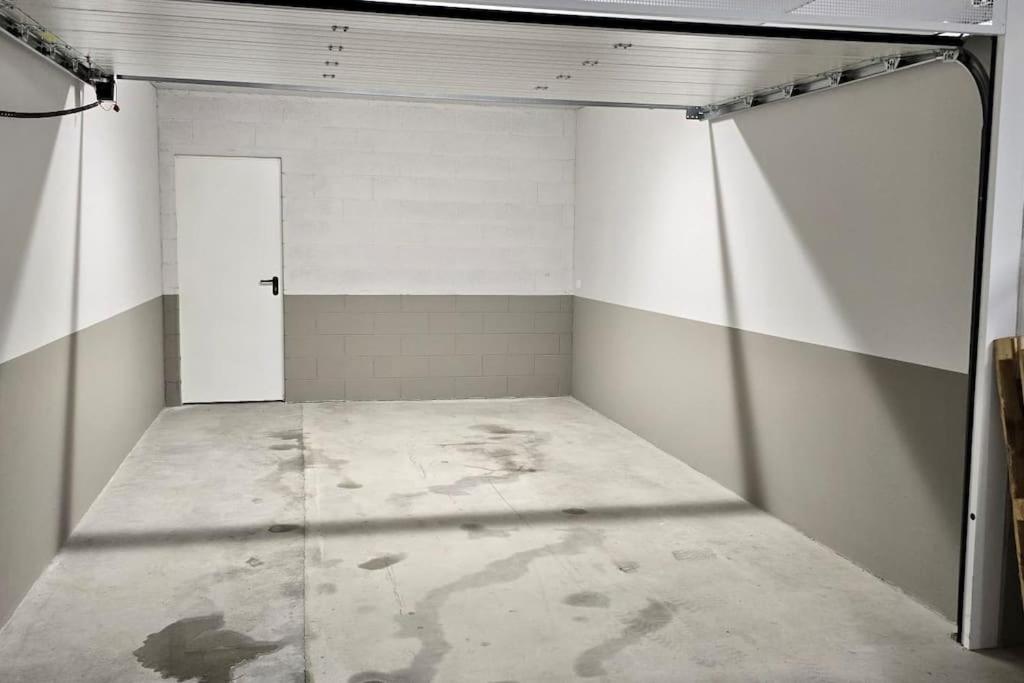 Poolvision Apartment