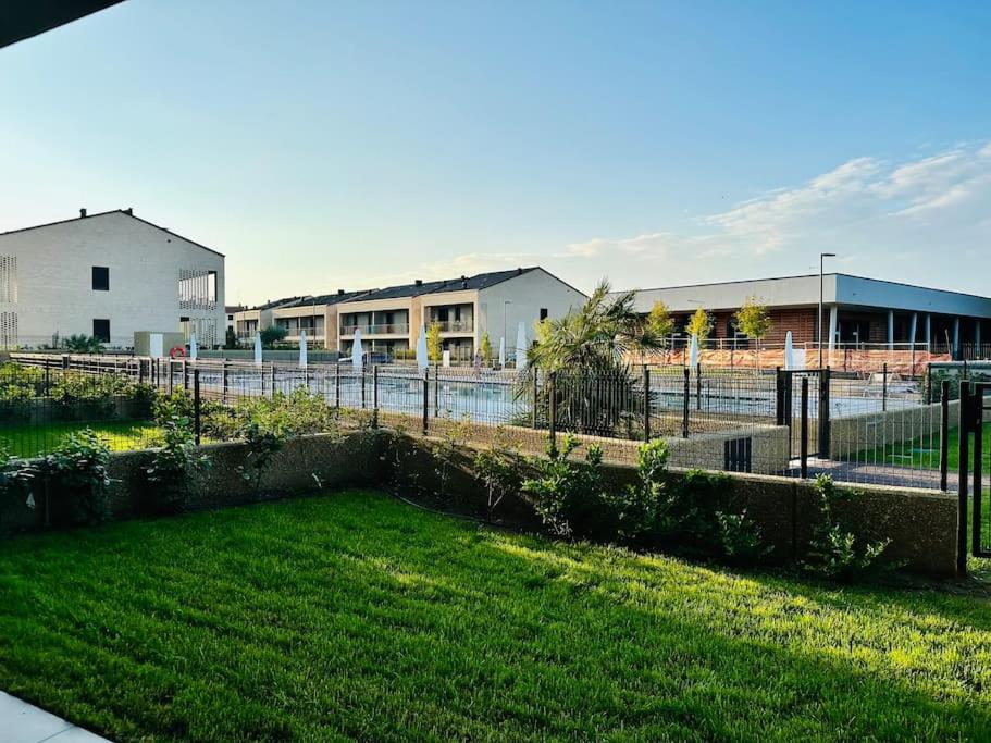 Poolvision Apartment