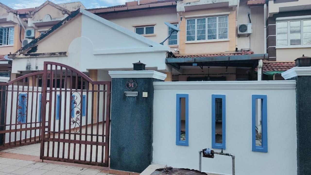 Eing's Homestay - Muslim And Mahram Only photo 5