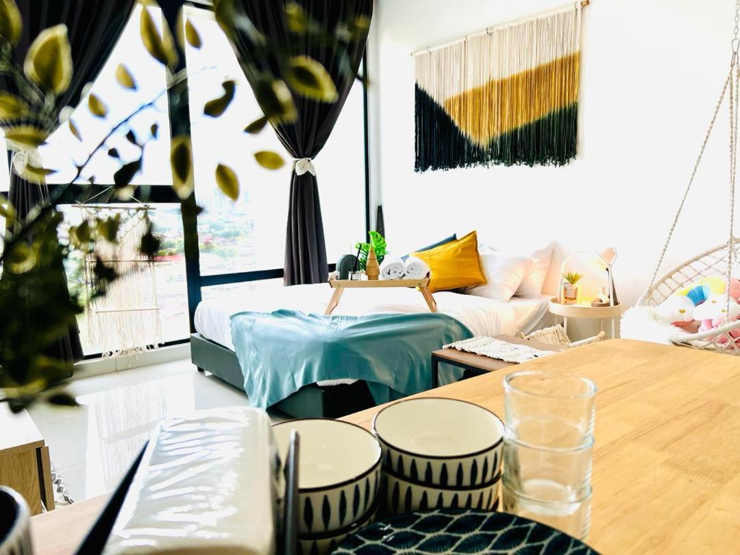 Mosaic Residence Mid Valley South Key BY R9 Homestay
