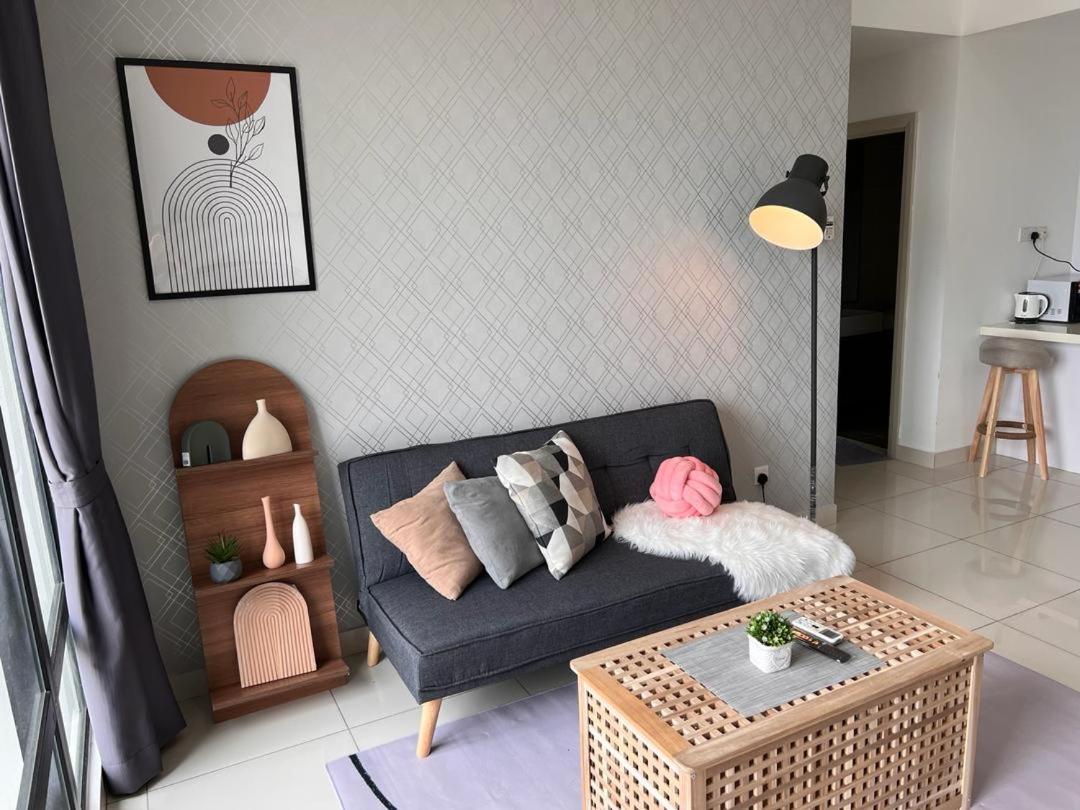Mosaic Residence Mid Valley South Key BY R9 Homestay