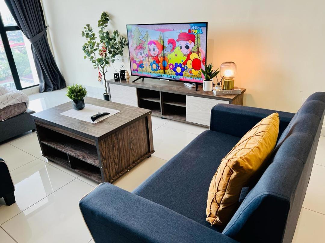 Mosaic Residence Mid Valley South Key BY R9 Homestay