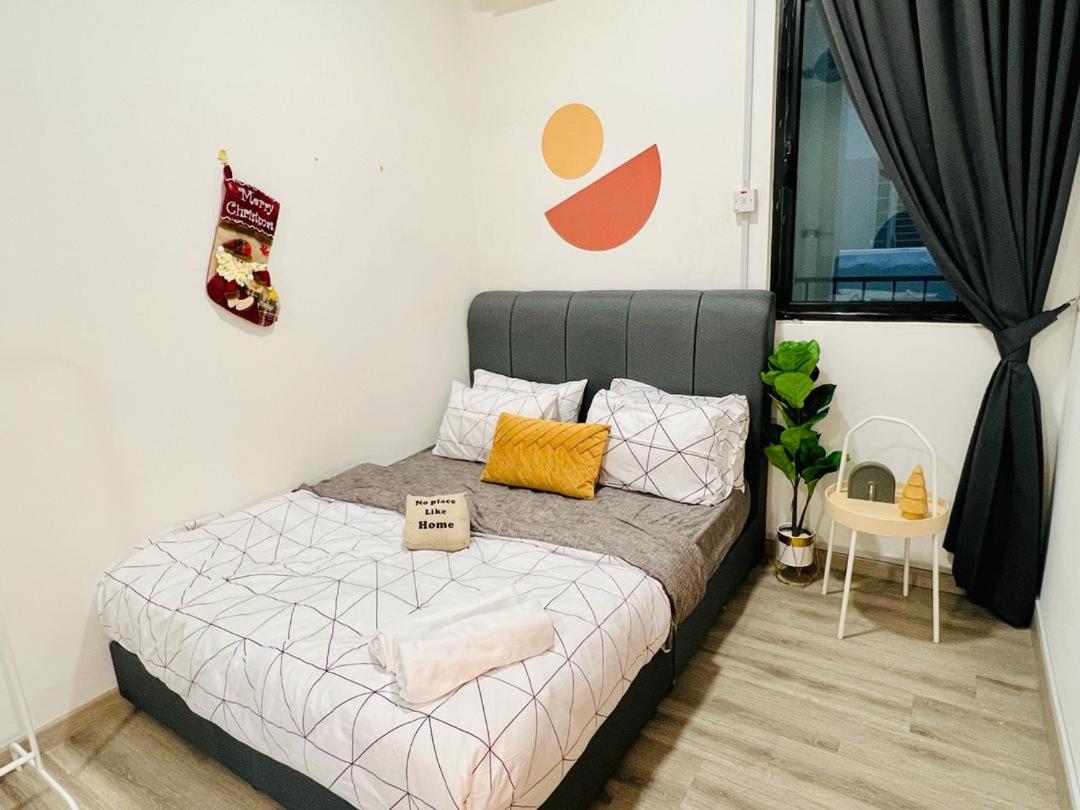 Mosaic Residence Mid Valley South Key BY R9 Homestay