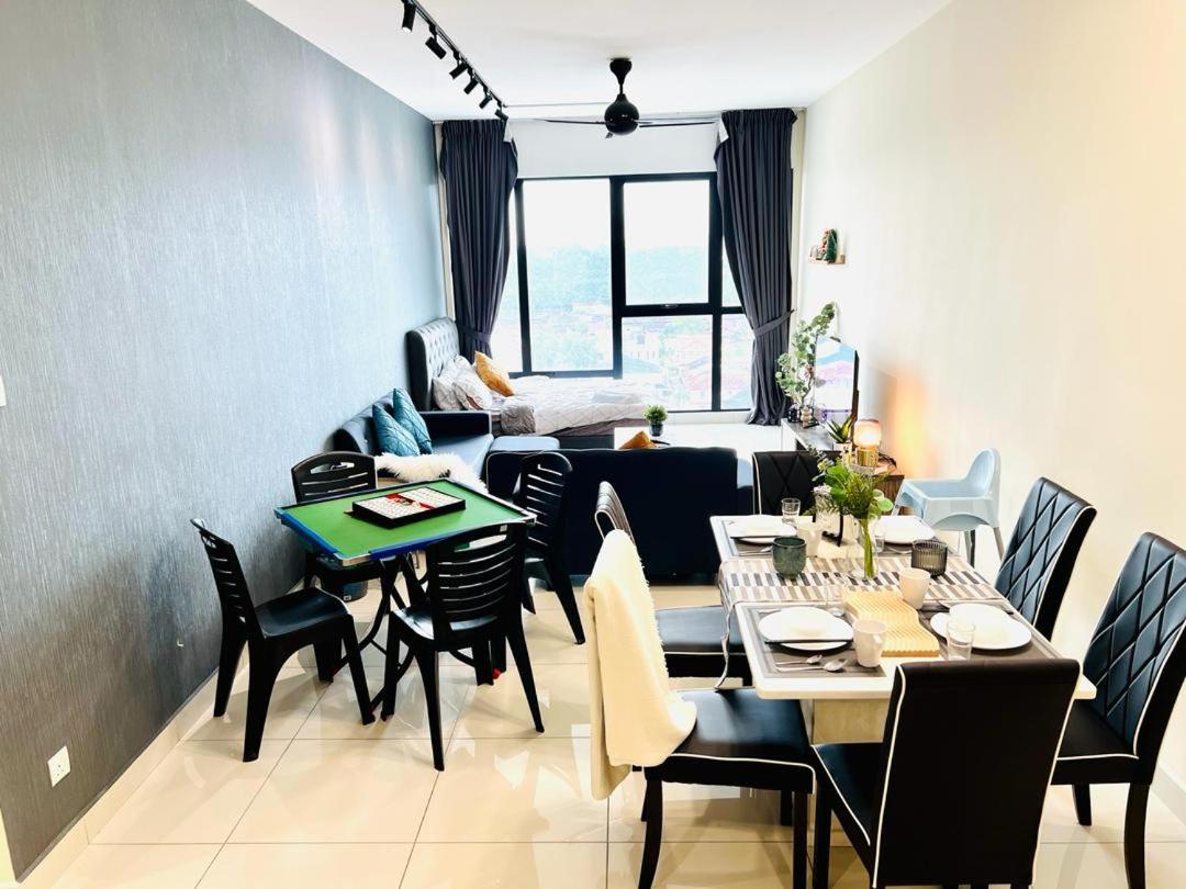 Mosaic Residence Mid Valley South Key BY R9 Homestay