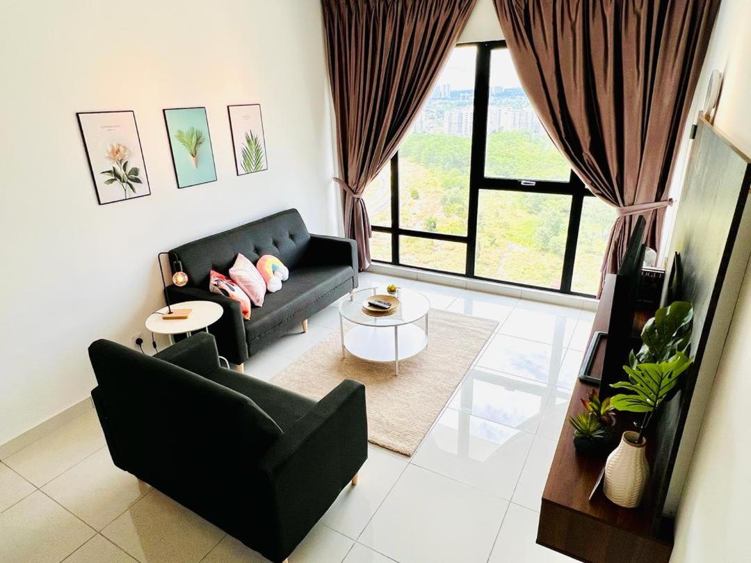 Mosaic Residence Mid Valley South Key BY R9 Homestay