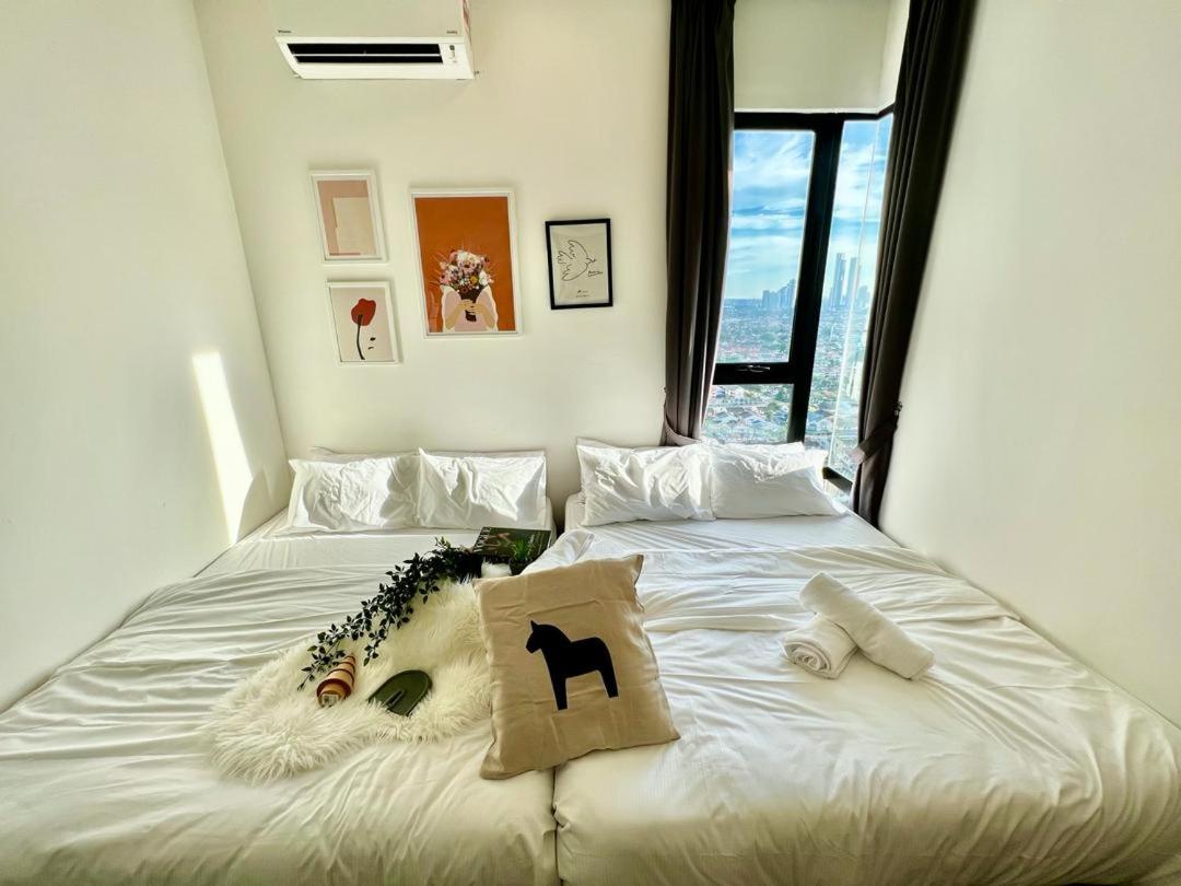 Mosaic Residence Mid Valley South Key BY R9 Homestay